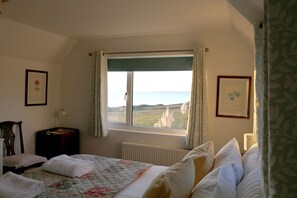 4 soverom, safe på rommet, skrivebord og strykejern/-brett