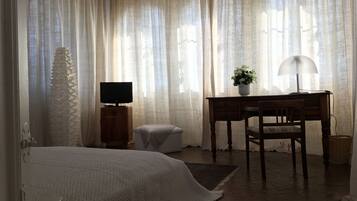 3 habitaciones y caja de seguridad en la habitación