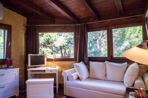 Fernseher, Kamin, DVD-Player, Tischtennisplatte