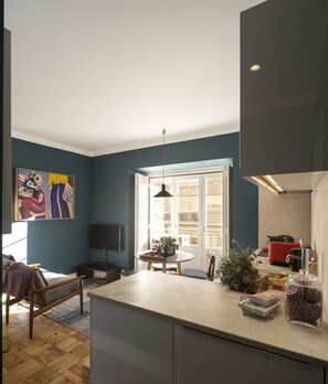 Interior - Flattered to be in Tomar T2 A (Tomar)