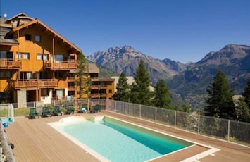 Piscine de la résidence