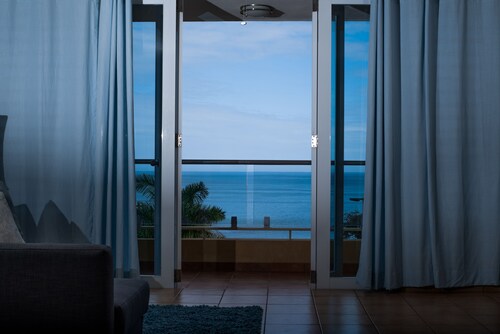 Costa Del Mar, 2 BRs/2 Baths Condo with Ocean View