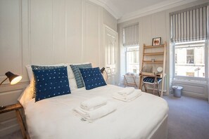 3 bedrooms, iron/ironing board, travel crib, WiFi (free)