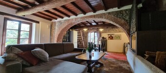 La Casetta - Rose Cottage in Tuscany