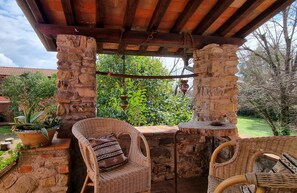 Terrace/patio - La Casetta - Rose Cottage in Tuscany (Fosdinovo)