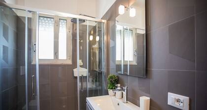 Villa in der Nähe von ausgestatteten Stränden, Bucht von Torre Lapillo, 3 Zimmer, Internet