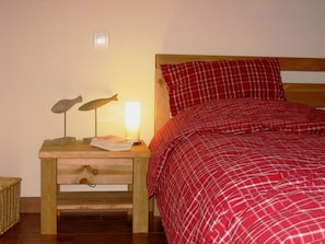 4 bedrooms, Internet, bed sheets - Cozy, Spacious Chalet with Sauna and Fireplace (Les Allues)