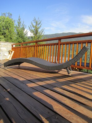 Property grounds - Cozy, Spacious Chalet with Sauna and Fireplace (Les Allues)