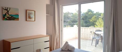 2 Schlafzimmer, Zimmersafe, Bügeleisen/Bügelbrett, Reisekinderbett