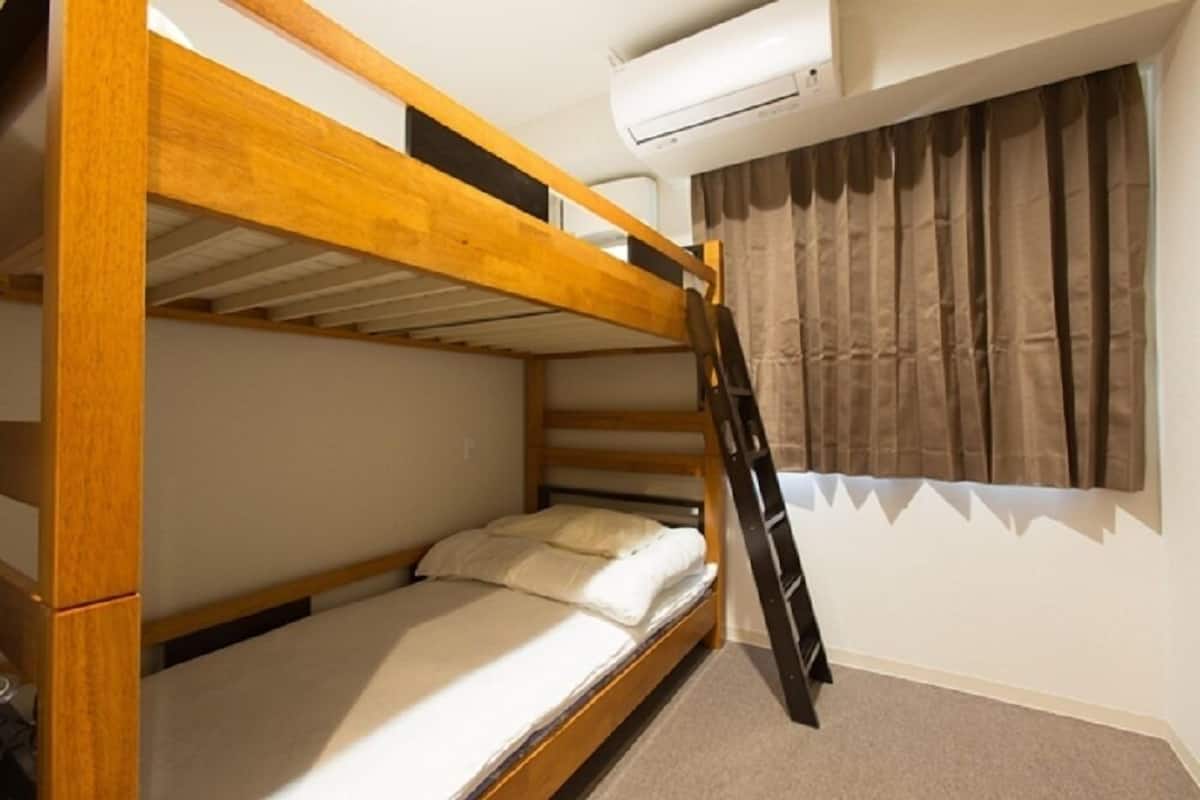 Chambre, 1 chambre, non-fumeurs (1 Bunk Bed) | Bureau, Wi-Fi gratuit, draps fournis