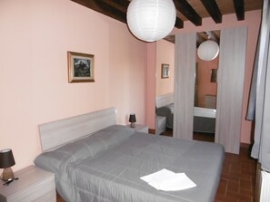 5 Schlafzimmer, Internetzugang