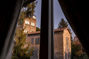 Interior - Three-room apartment in historic country house, sea view, pool, for families (Pesaro)