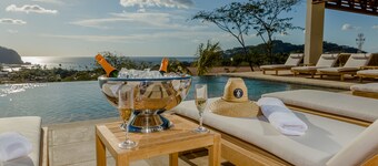 La Santa Maria – 3 bedroom Apartment with Terrace and Pool (Luna 4)