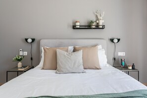 1 habitación, tabla de planchar con plancha, wifi gratis y ropa de cama 