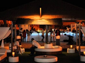 Bar (en el alojamiento)