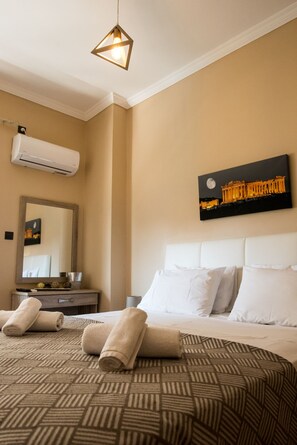 2 habitaciones, escritorio, tabla de planchar con plancha y wifi gratis 