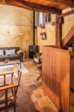 TV, fireplace, books, offices