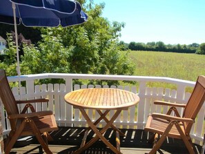 Unclassified image, 4 of 21, button