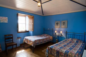 2 bedrooms, desk, free WiFi, bed sheets