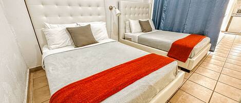 Iron/ironing board, WiFi, bed sheets