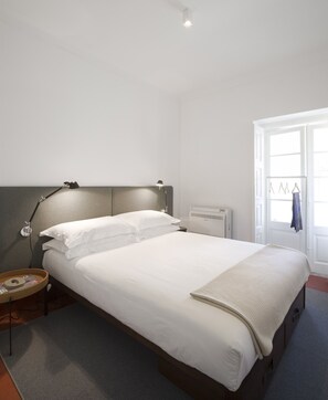 3 chambres, fer et planche à repasser, Wi-Fi gratuit