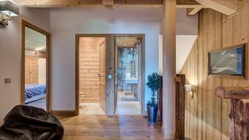 4 camere, ferro/asse da stiro, Wi-Fi gratuito, lenzuola