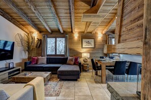 TV, fireplace, DVD player