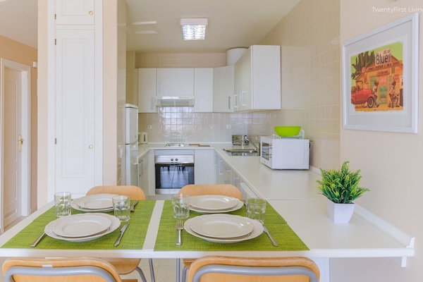 Frigorífic, microones, forn i placa de cuina