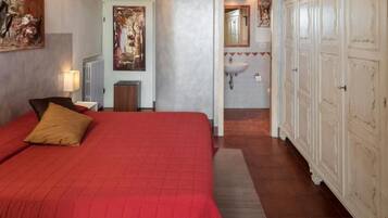 1 bedroom, travel crib, free WiFi, bed sheets
