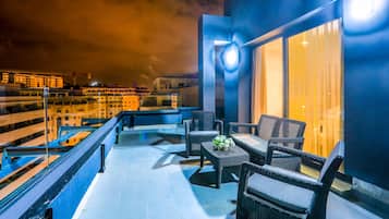 Grand Duplex, 2 Bedrooms | Balcony view