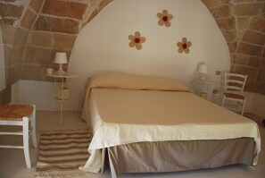 1 habitación, wifi y ropa de cama