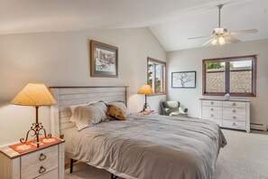 5 habitaciones, escritorio, tabla de planchar con plancha y wifi 