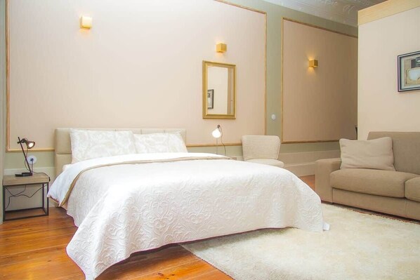1 bedroom, iron/ironing board, WiFi, bed sheets - Liiiving in Porto | Art & Heart Studio (Porto)