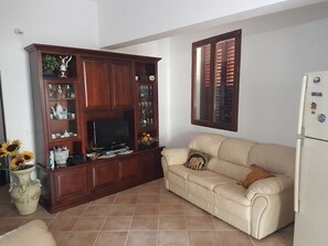 TV - villa BUTTERFY 1 sea and  history (Capaci)