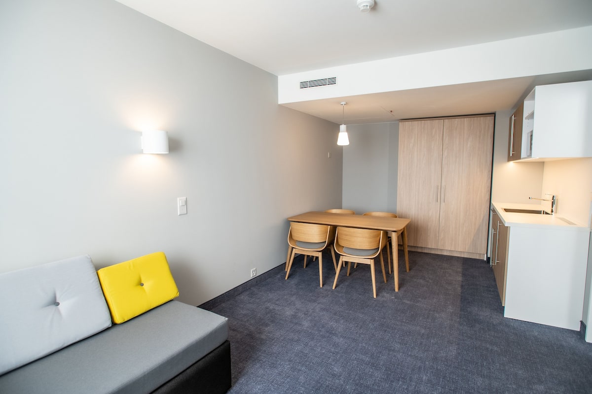 Suite, 1 Queen-Bett und Schlafsofa (Free Breakfast) | Zimmerausstattung