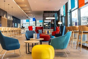 Exterior - Holiday Inn Express Aarburg - Oftringen by IHG (Aarburg)