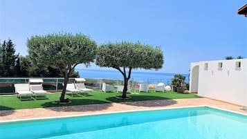 Piscina all'aperto