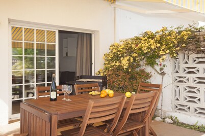 Casa en la Costa Brava, cerca de la playa-Wifi gratis.Aire Acondicionado