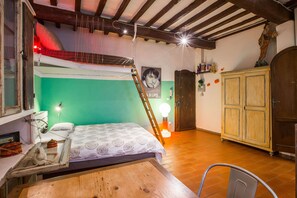 1 Schlafzimmer, Bügeleisen/Bügelbrett, kostenloses WLAN, Bettwäsche