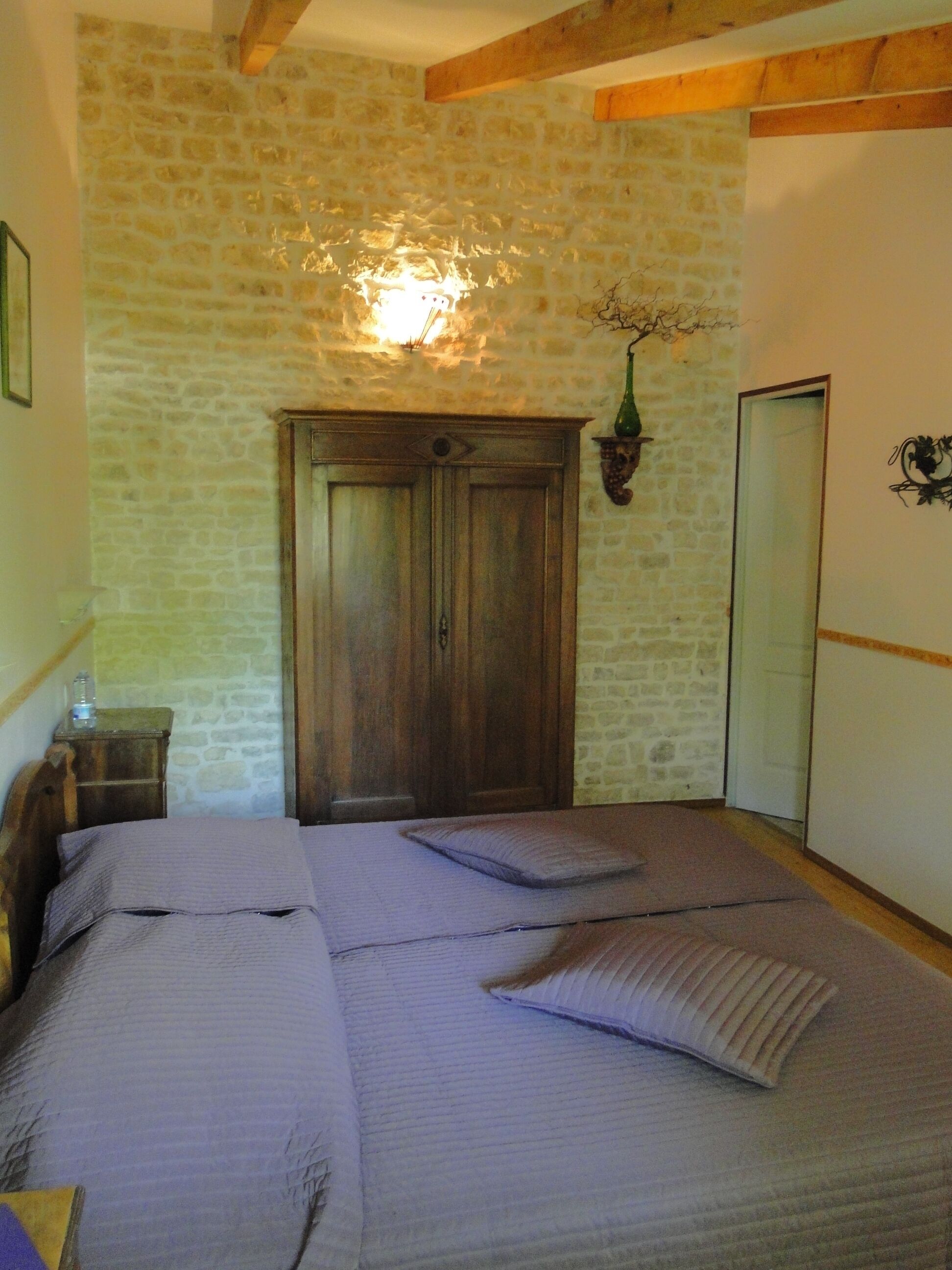 1 bedroom, desk, travel crib, free WiFi