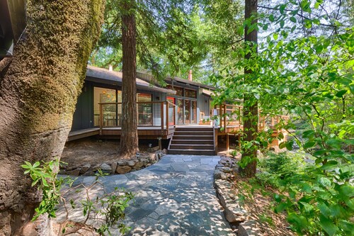 Cosmico - a modern vintage cabin