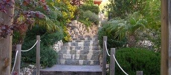 Comfortable villa with sea and mountain view for 5 people. WIFI and garage.