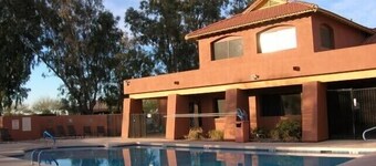 Shared Pool,tennis court,golf course. Free high speed internet/ wifi.