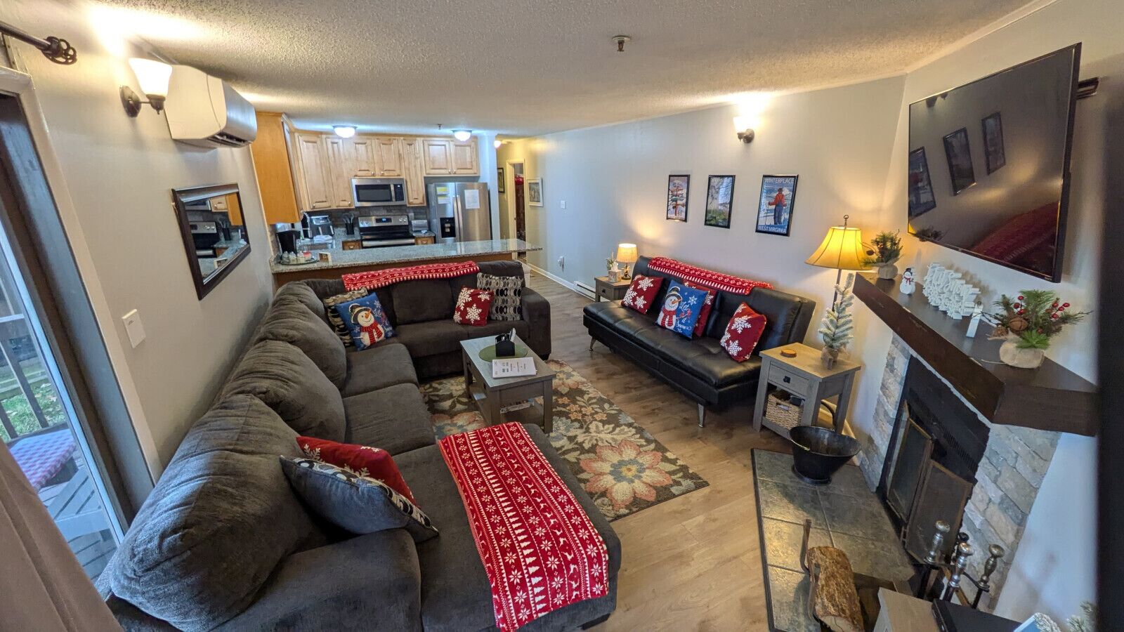 Flat-screen TV, fireplace