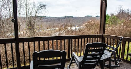 E101 · Winterplace Condo! Ski In Ski Out First Floor E101
