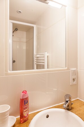 Hair dryer, towels