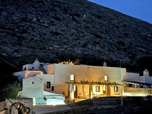 Exterior - Canava Villas # 3, @ Emporio, Santorini (Santorini)