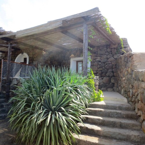 Dorf La Karbucina, Dammuso Azzurro