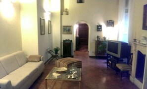 Smart TV, DVD player
