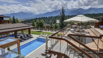 Innenpool, Außenpool